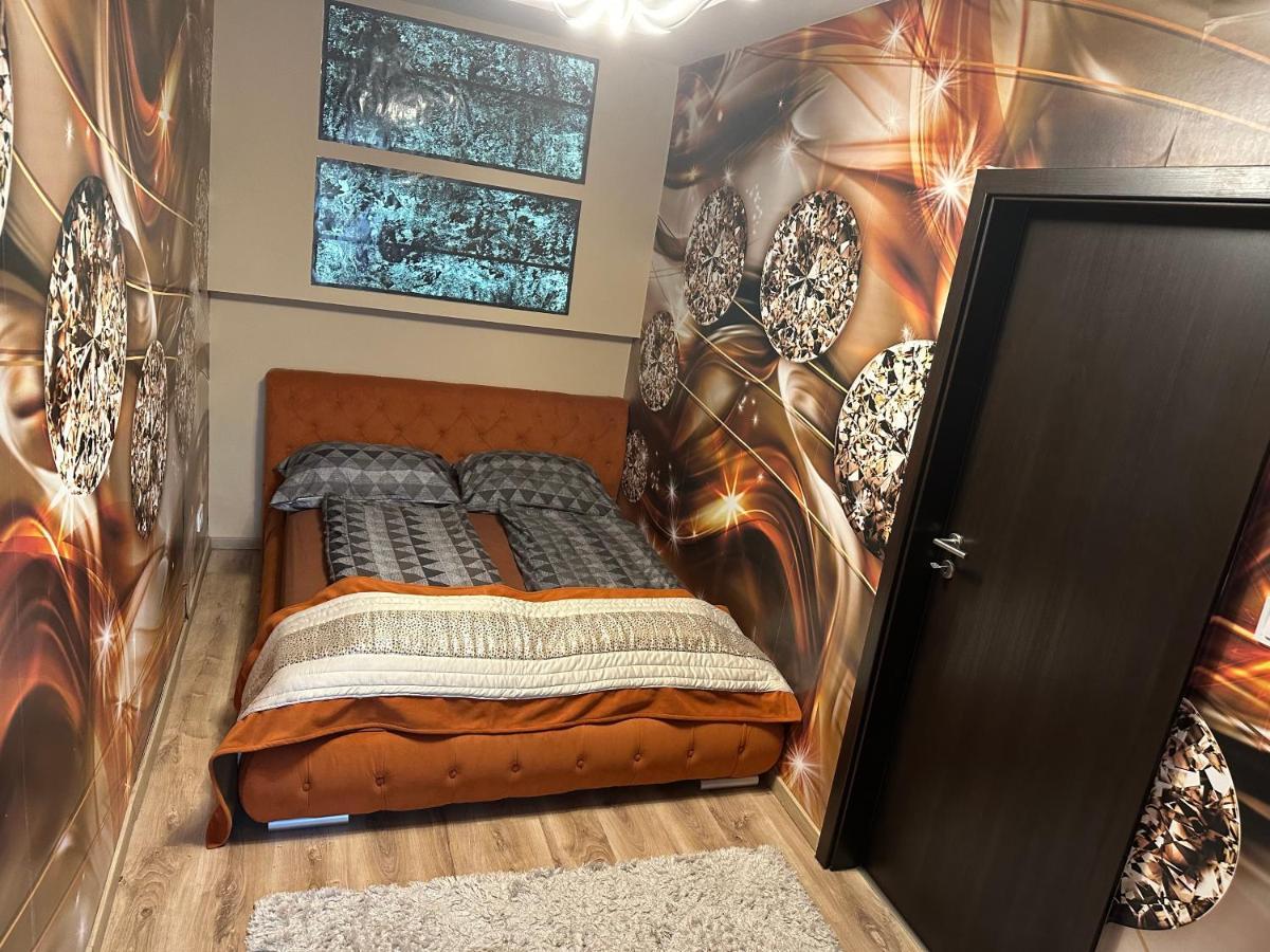 Mox Downtown Apartment *